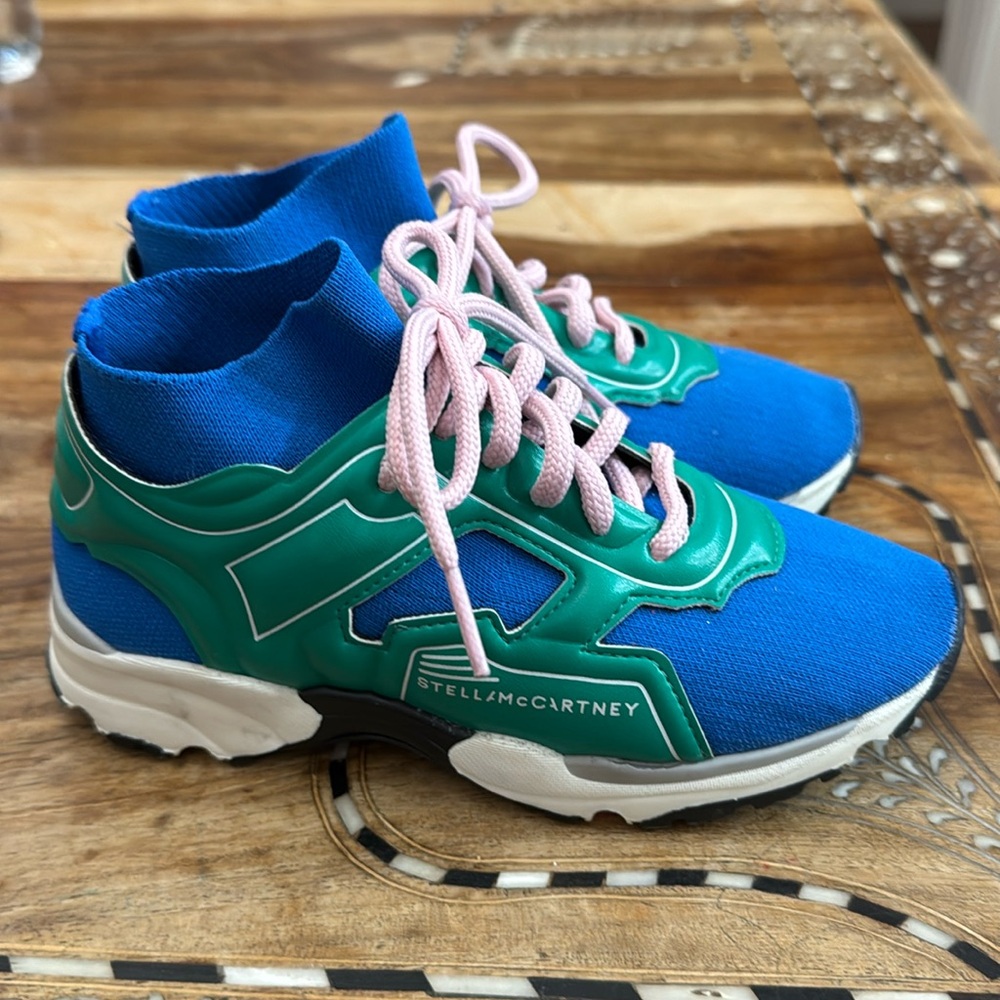 Stella McCartney kids size 30 sneakers